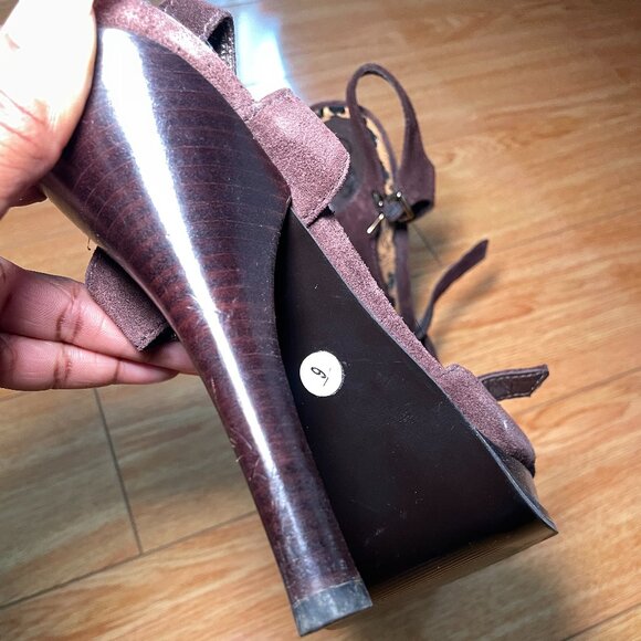 Y2K Brown Suede Heels - Picture 5 of 5